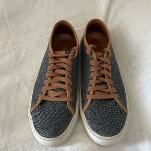 Donald J Pliner casual shoes. Blue canvas lace ups. Tan leather accents. Size 7.